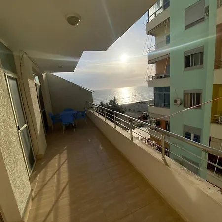 Sea View Flat Lejlighed